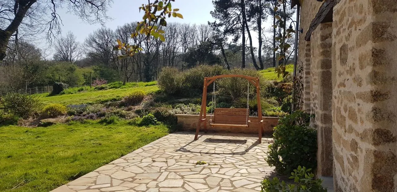 Holiday home Gite De Charme En Pleine Nature Saint-Jean-la-Poterie